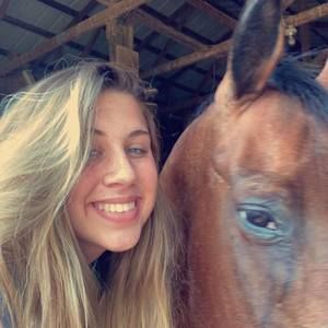 Meet your Posher, Jillian